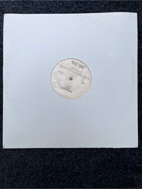 Rell feat. Kanye West– Real Love (Funk/Soul)